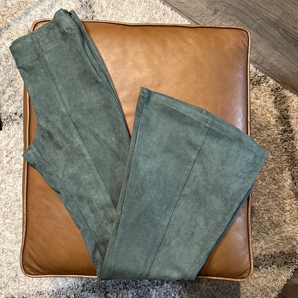 Gianni Bini Faux suede High-waisted flare pants size xs